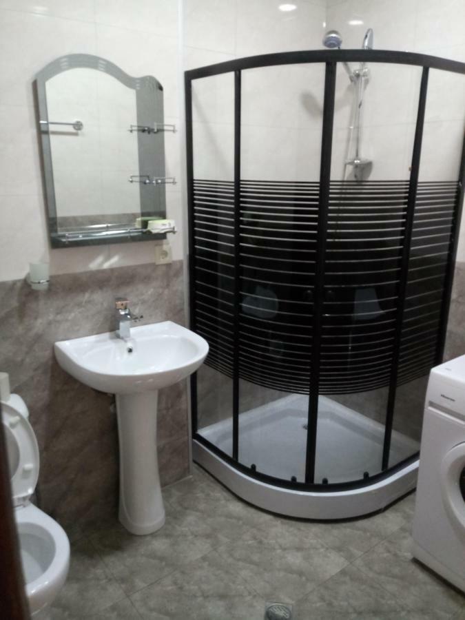 Flat in Batumi city centre Appartement Buitenkant foto