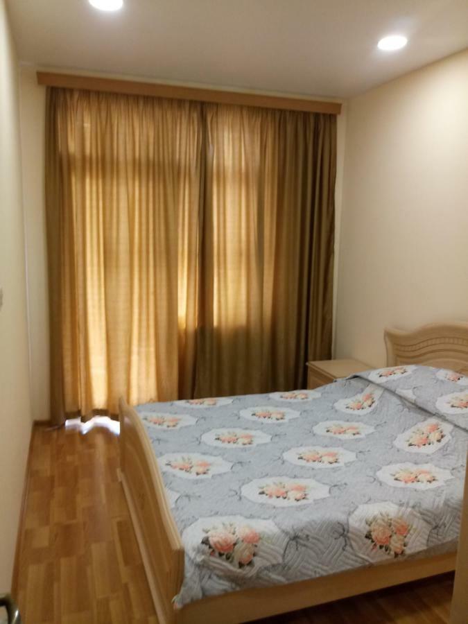 Flat in Batumi city centre Appartement Buitenkant foto
