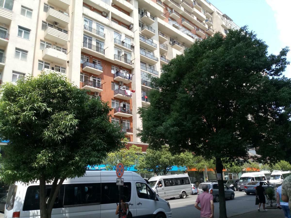 Flat in Batumi city centre Appartement Buitenkant foto